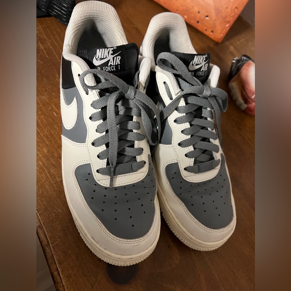 Nike Air Force 1